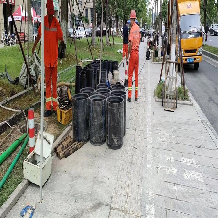 穆棱管道短管置换修复