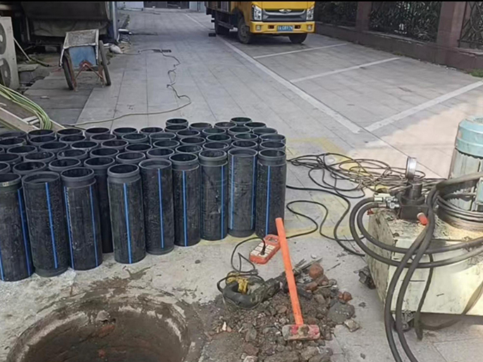 穆棱PE置换管厂家 DN315置换管 非开挖管短管置换